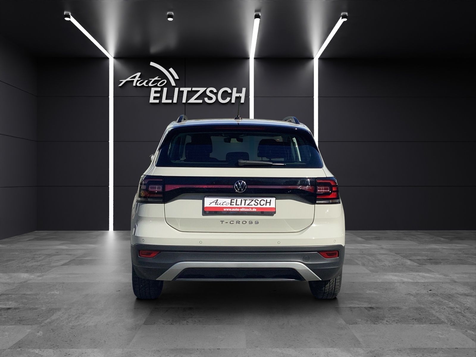 Fahrzeugabbildung Volkswagen T-Cross Life Navi Climatronic PDC SH LM
