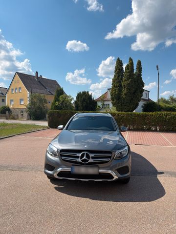 MERCEDES-BENZ Mercedes-Benz GLC 220 d 4MATIC AMG Line 36...