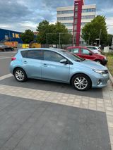 Toyota Auris - Toyota Auris: Toyot