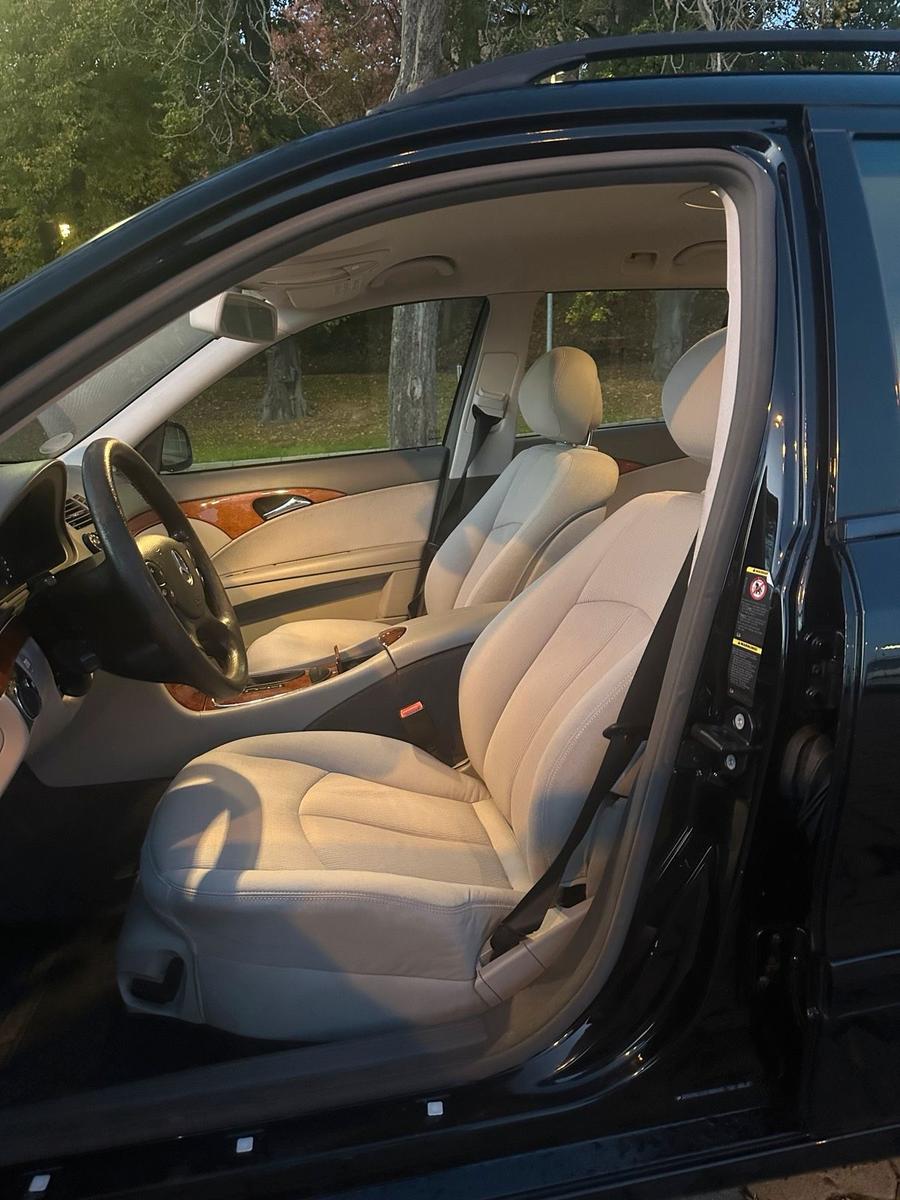 Mercedes-Benz E220 2007 — photo 11