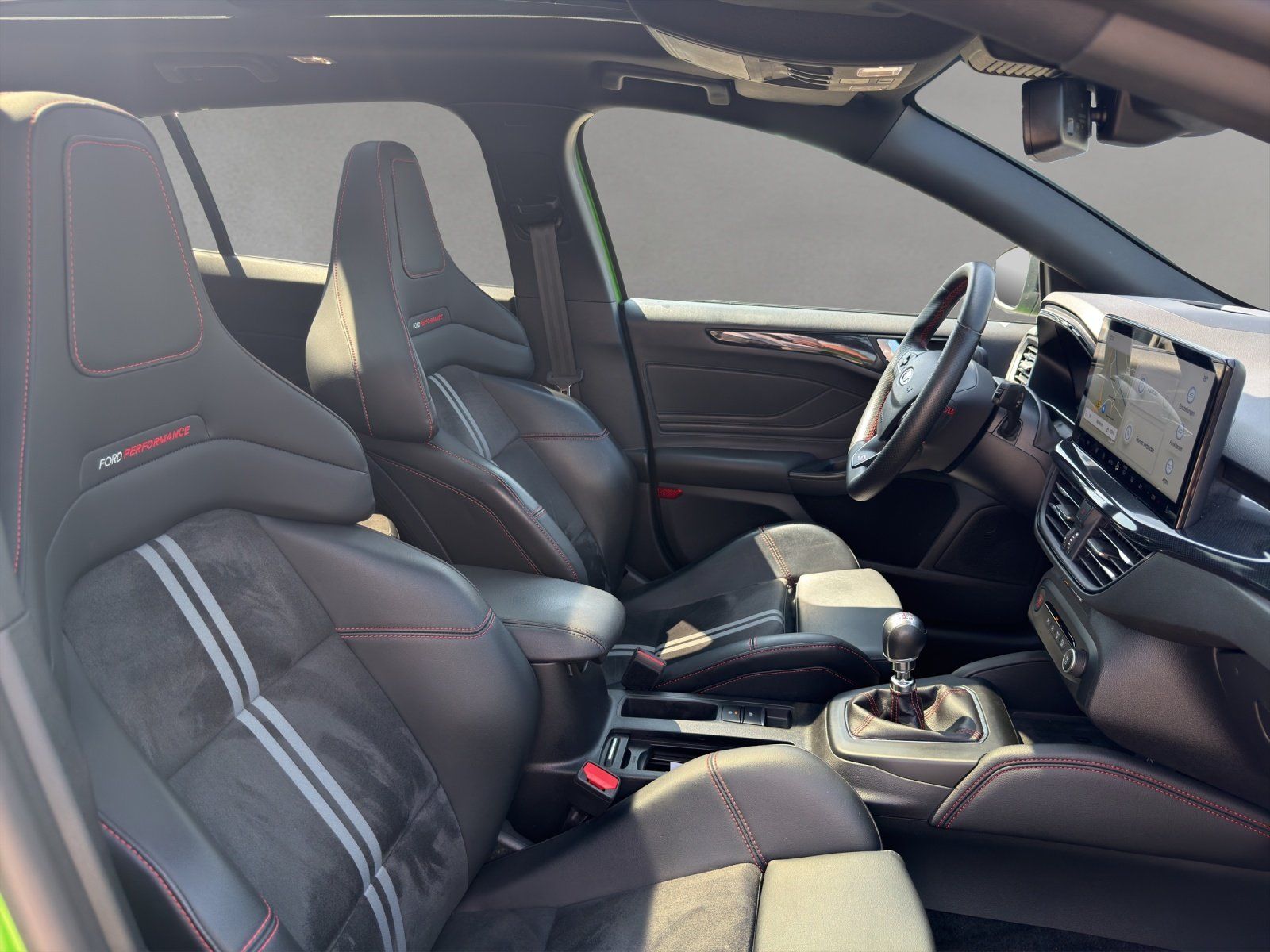 Fahrzeugabbildung Ford Focus ST 2.3 EcoBoost X Panodach/LED/