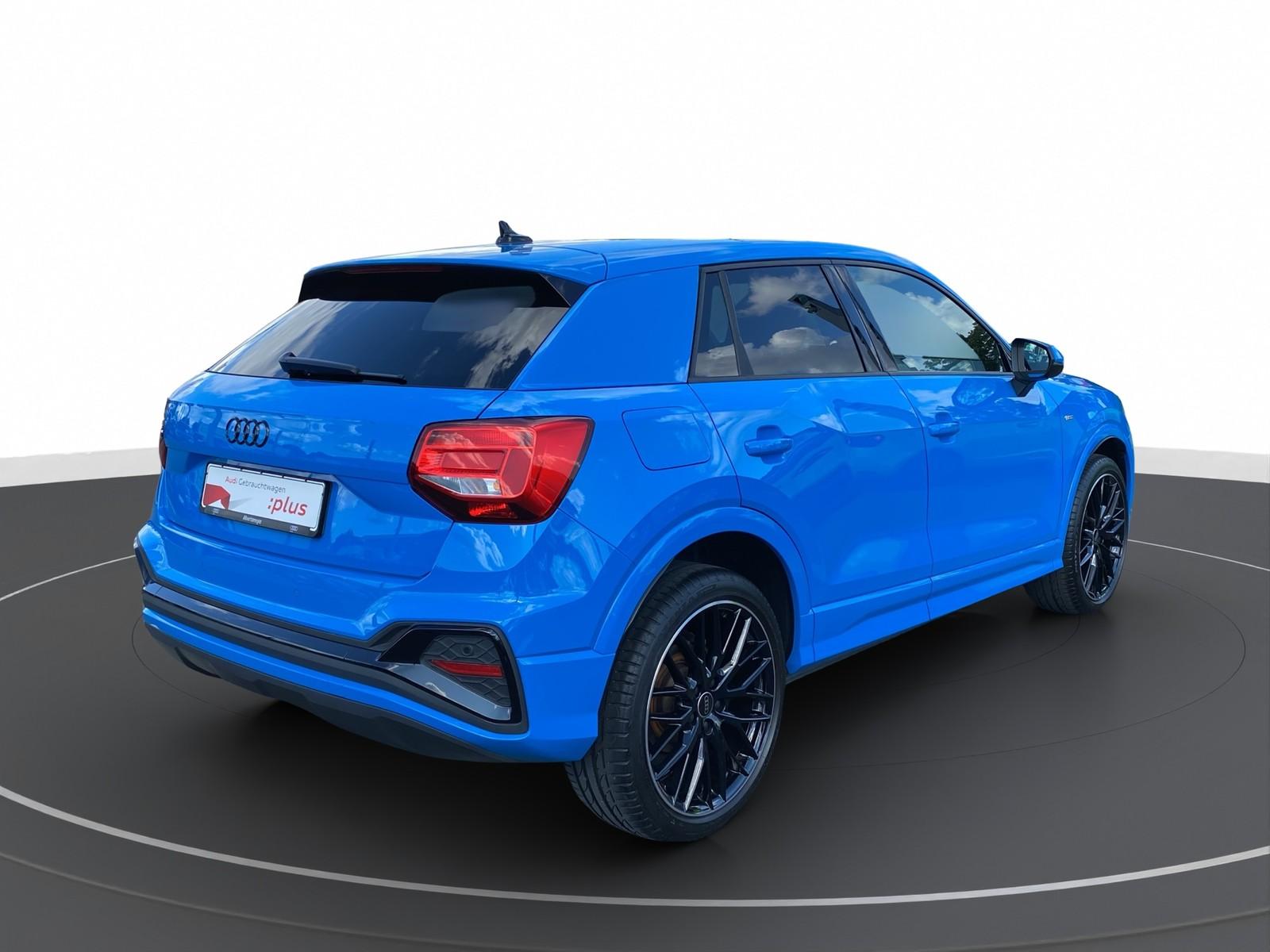 Audi Q2 35 TFSI S-LINE +PANO+GRA+AHK