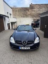 Mercedes-Benz SLK 350 - - blaue Mercedes-Benz SLK 350