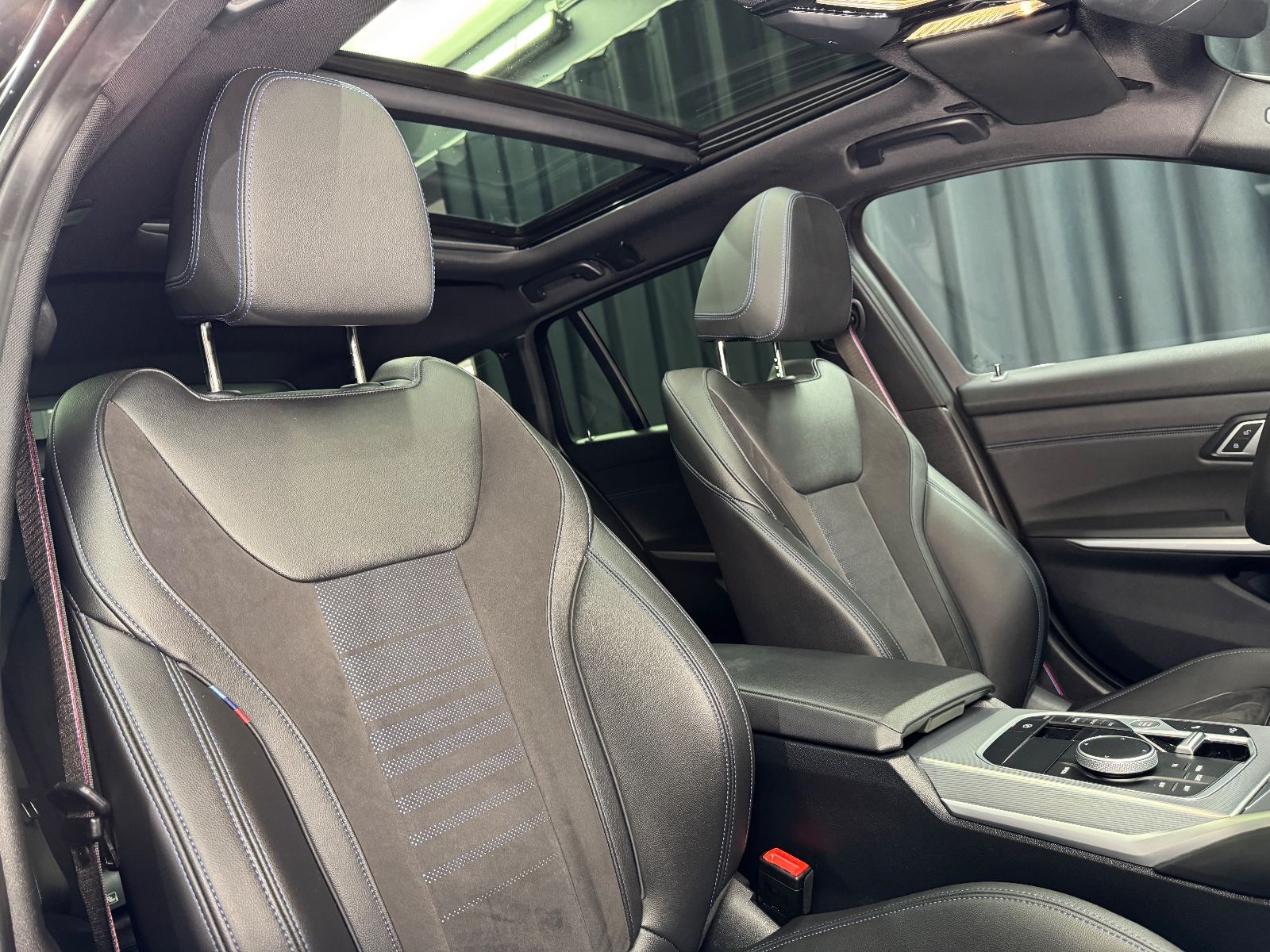 Fahrzeugabbildung BMW 320d M SPORT PRO Touring |PANO|HEAD-UP|AHK