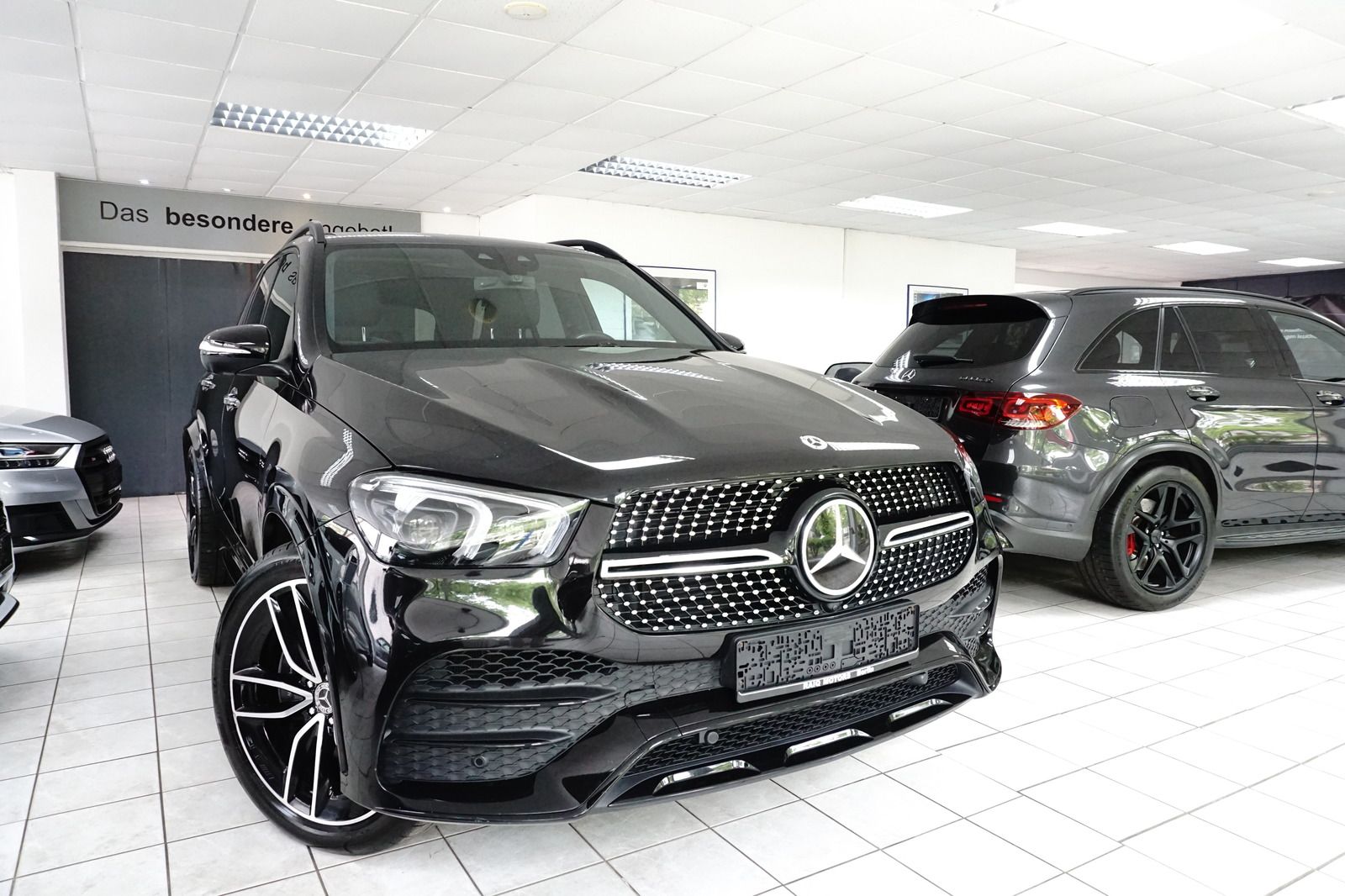 MERCEDES-BENZ GLE 400 d 4Matic AMG AIRMATIC MULTIBEAM PANO HuD