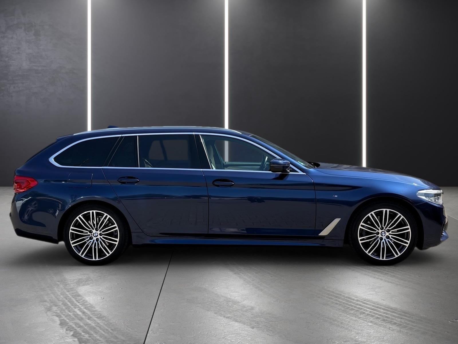BMW 520d M SPORTPAKET+PANORAMA+AHK+MASSAGE+NIGHT VIS