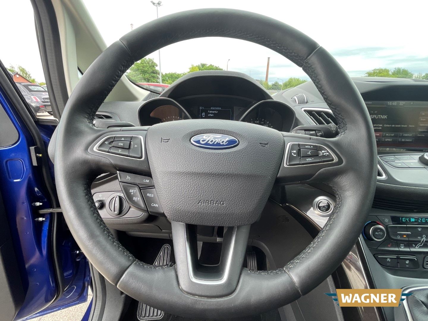 Fahrzeugabbildung Ford C-Max Titanium Klimaautomatik Sitzheizung