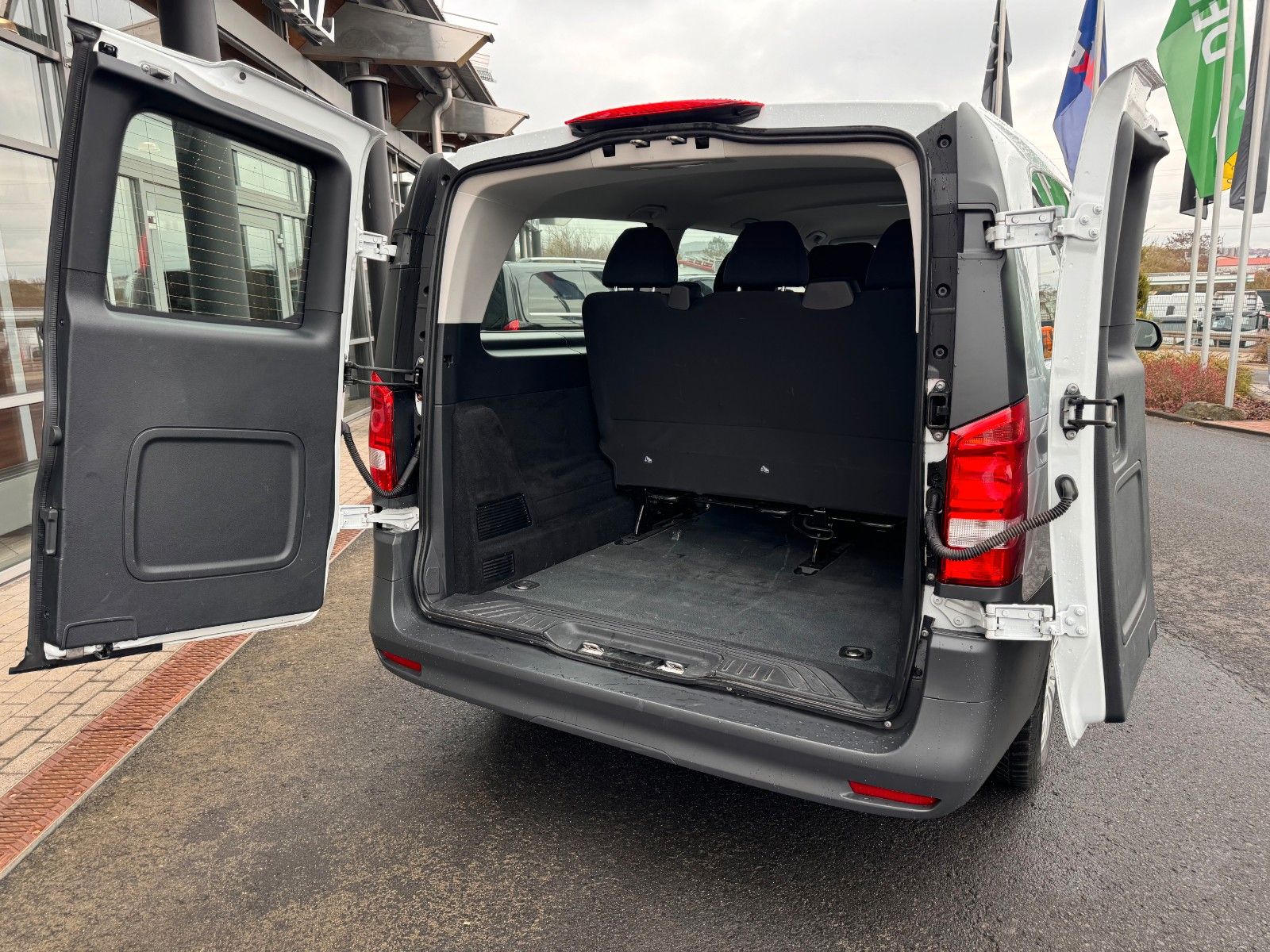 Fahrzeugabbildung Mercedes-Benz Vito 114 CDI Tourer Extral 9G Klima Kamera
