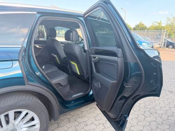 Volkswagen Touareg - 10