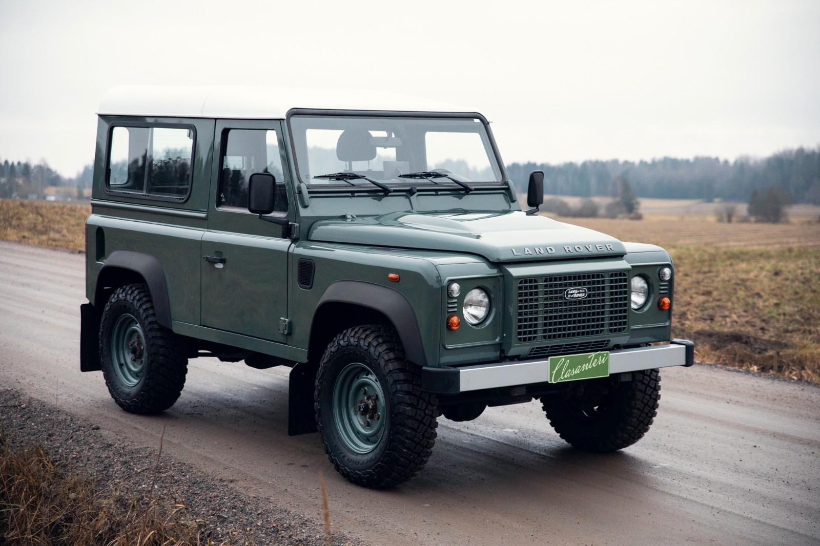 Land Rover Defender 90 Td4