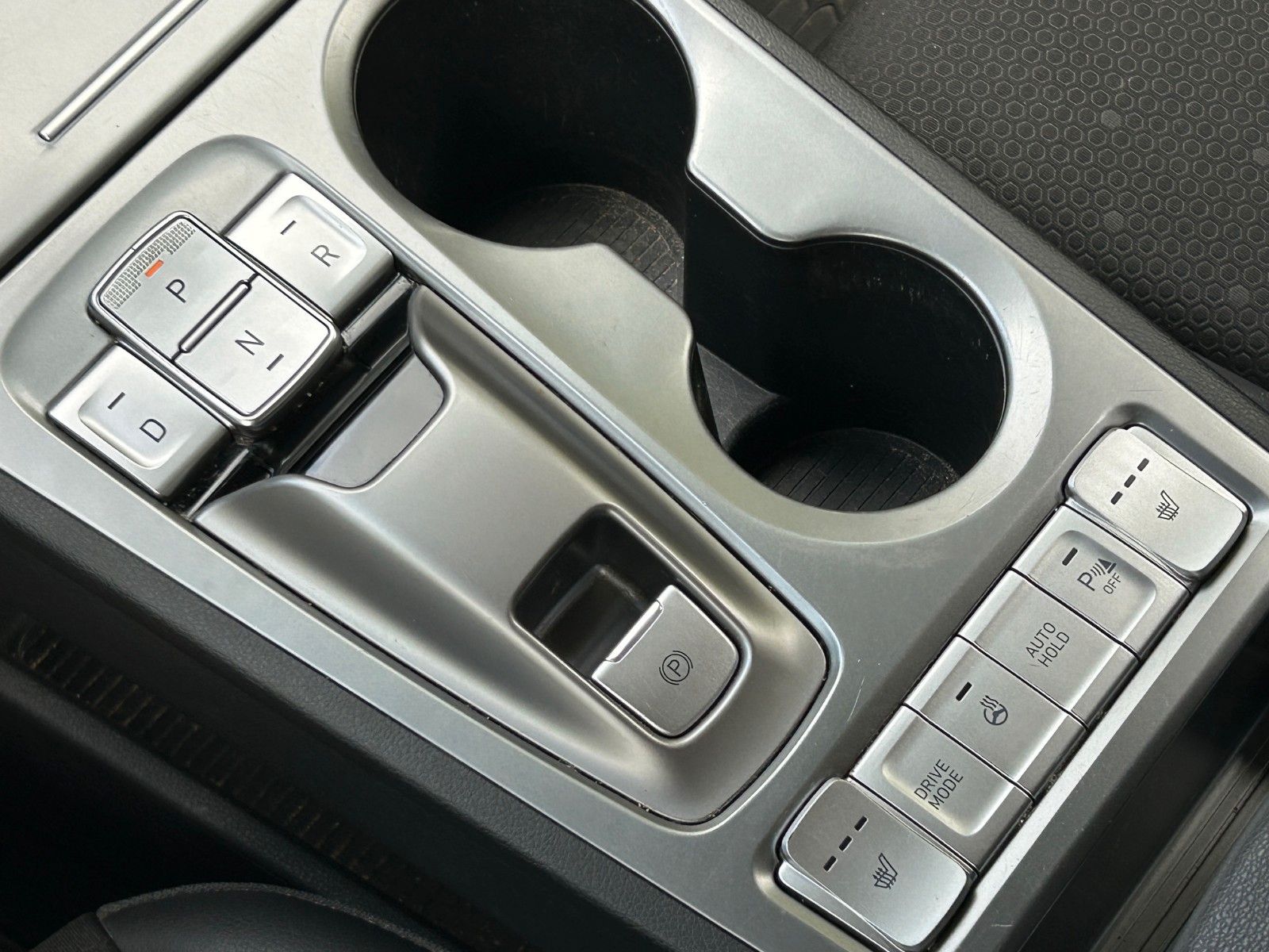 Fahrzeugabbildung Hyundai KONA EV Style 150 kW *RW449KM*SHZ*LED*RFKamera*