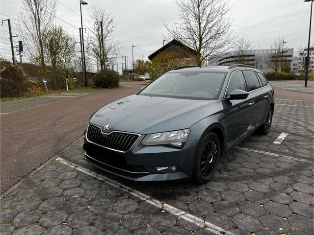 Skoda Superb 2.0 TDI SCR DSG Active Combi Active