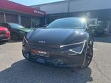 Kia EV6 84-kWh Earth - Kia EV6: Earth