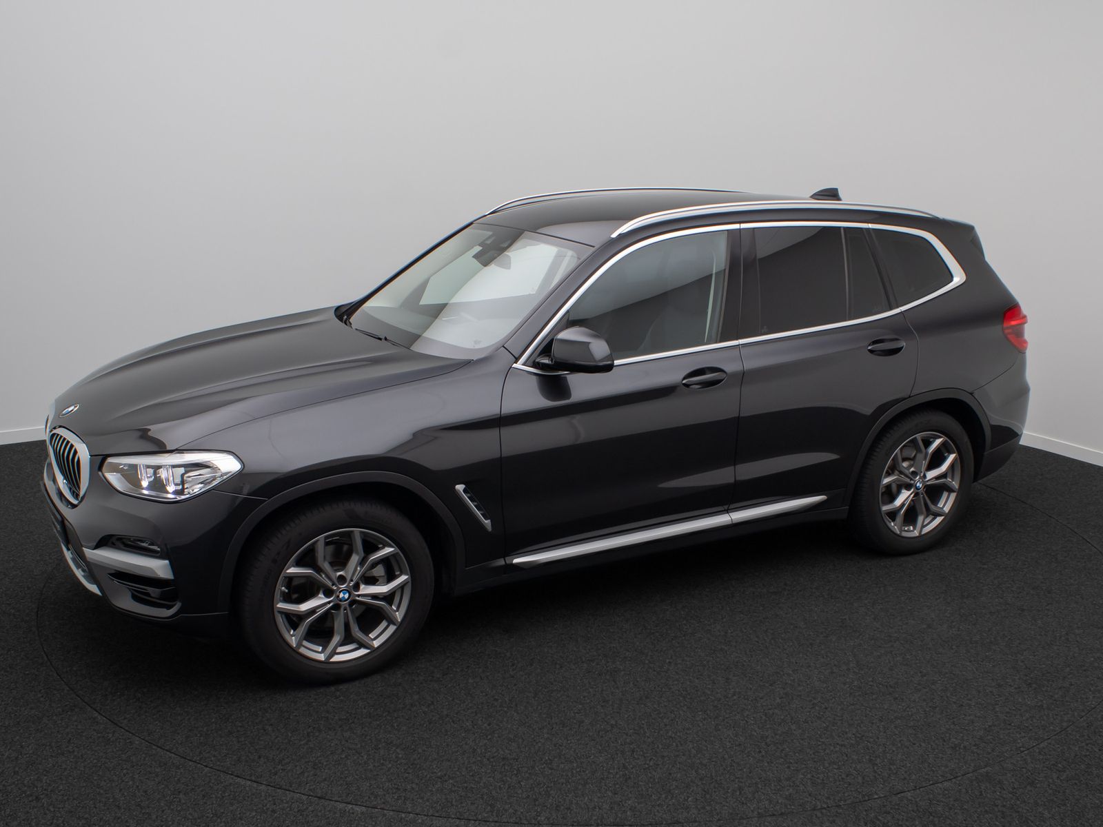 Fahrzeugabbildung BMW X3 xD20i xLine HiFi Geschwindigrege Sport 19Zoll
