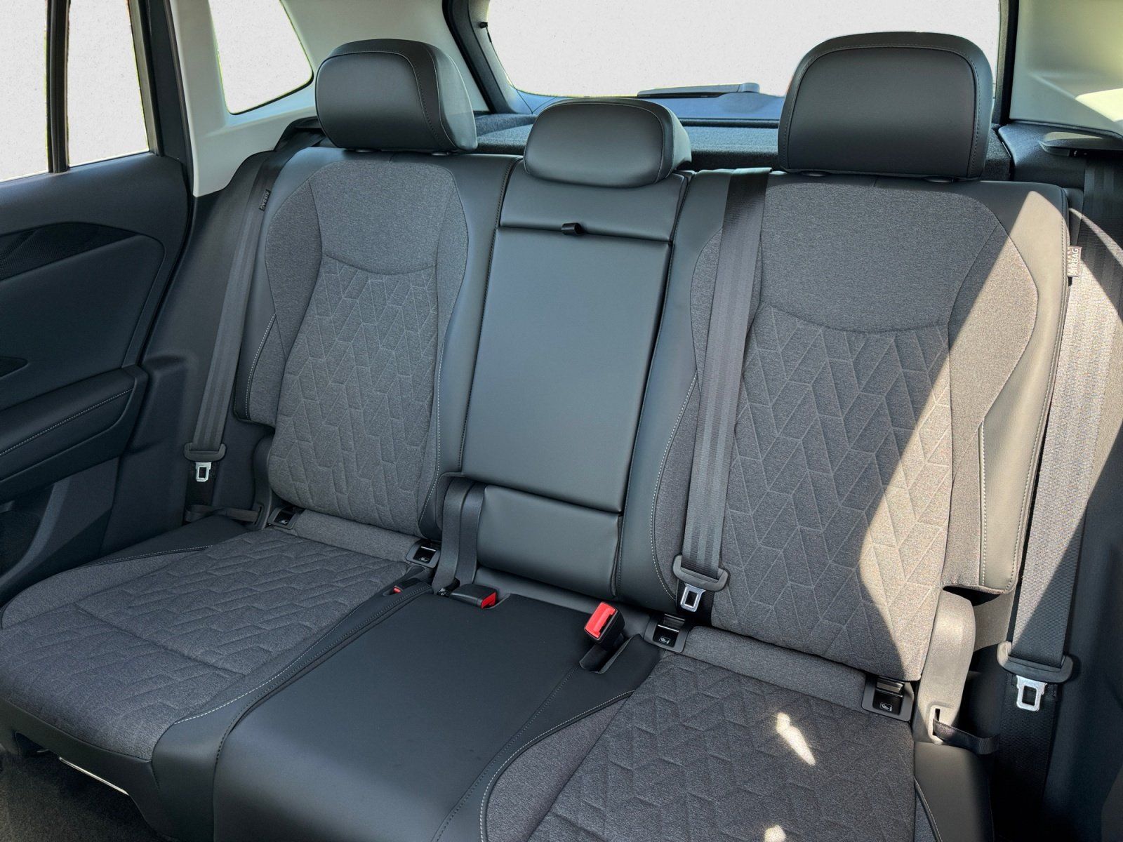 Volkswagen Tiguan - Bild 10