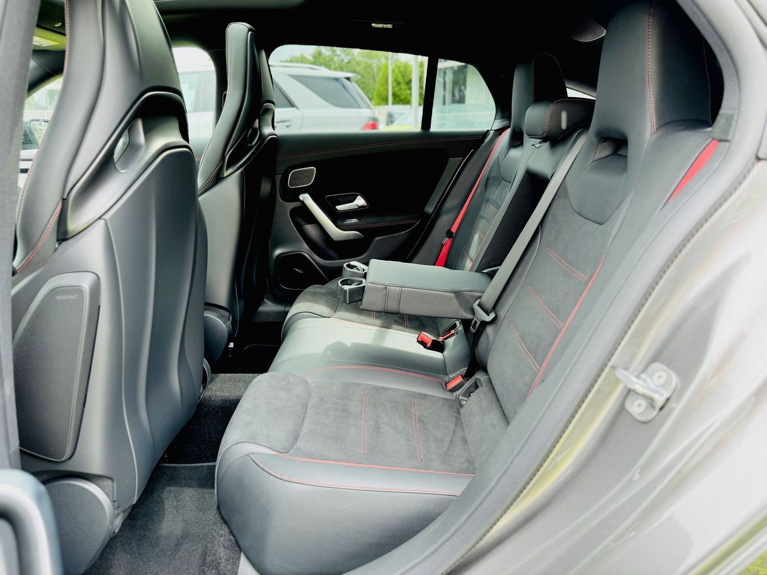 Fahrzeugabbildung Mercedes-Benz CLA 35 AMG Shooting Brake 4M AMG, Memory, Aerody