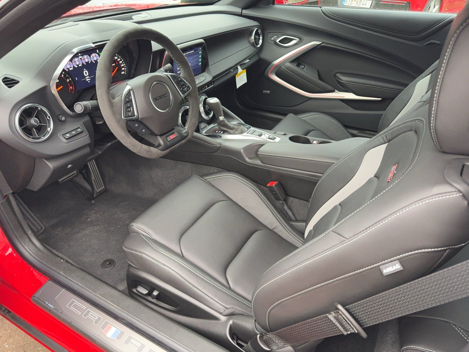 Fahrzeugabbildung Chevrolet Camaro 2SS Coupe KLAPPENABGAS/LED/VIRTUAL COCKPI