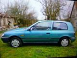 Nissan Sunny 1.4 LX LX  +  2.0d SLX - Nissan aus 1995