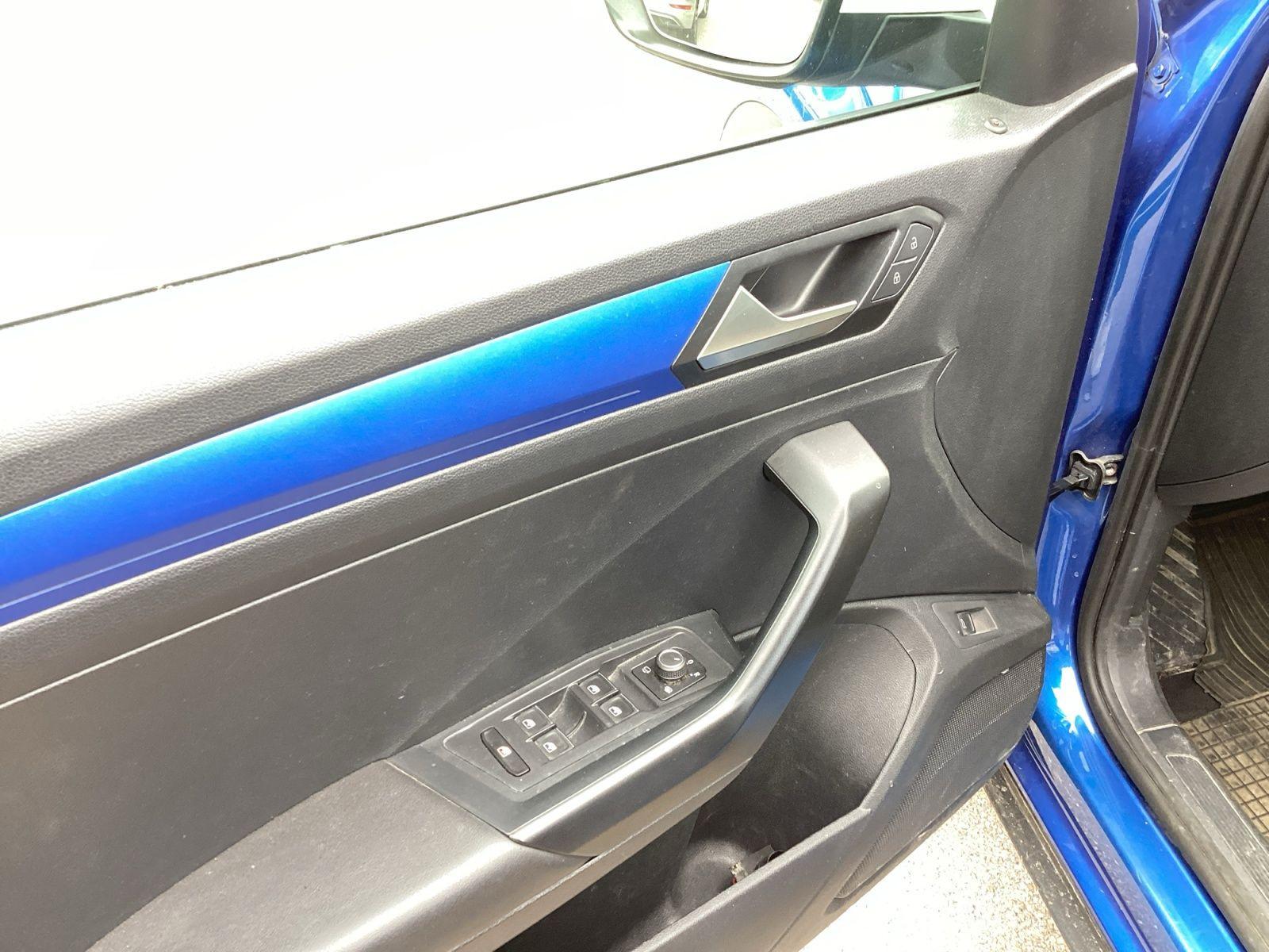 Volkswagen T-Roc 2.0TDI Style 4M DSG Leder Pano Navi LED AH