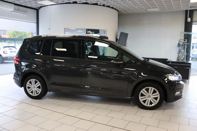 Fahrzeugabbildung Volkswagen Touran Comfortline BMT/Start-Stopp|PANO|LED|ACC|