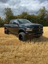 Dodge RAM 2500 Cummins Tüv Inzahlungnahme - Dodge Cummins mit Diesel-Antrieb