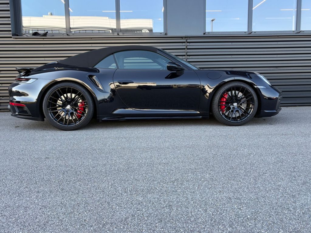 Image of Porsche 992