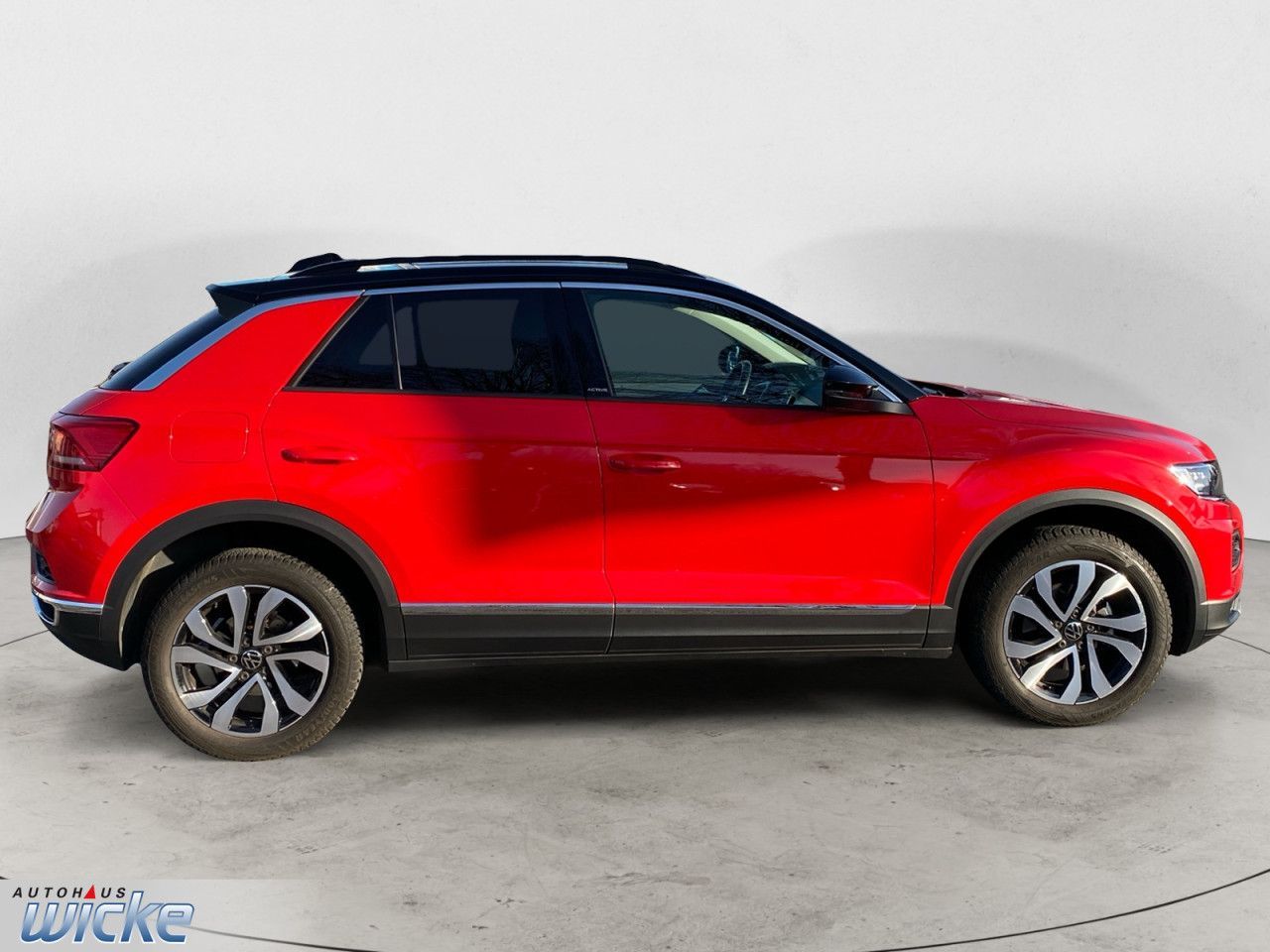 Volkswagen T-Roc 1.5 TSI Active NAVI KLIMA AHK foto 5