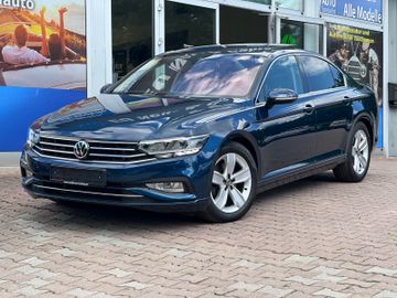 Fotografie VW Passat Lim. *DGS*PANOdach*Masagesitz*