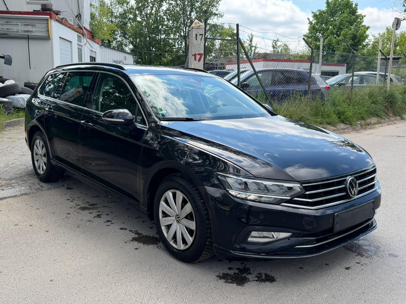 Volkswagen Passat Variant 2.0 TDI SCR DSG Business NAVI 1HD