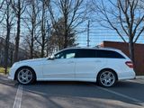 Mercedes-Benz E -Klasse T-Modell E 500 Leder/Dach/Xenon/AHK - Mercedes-Benz aus 2011: Kombi