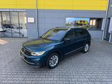 Volkswagen Tiguan United/3 ZONEN KLIMA/LED/MWST/AUTOMATIK - Volkswagen Tiguan UNITED mit Diesel-Antrieb