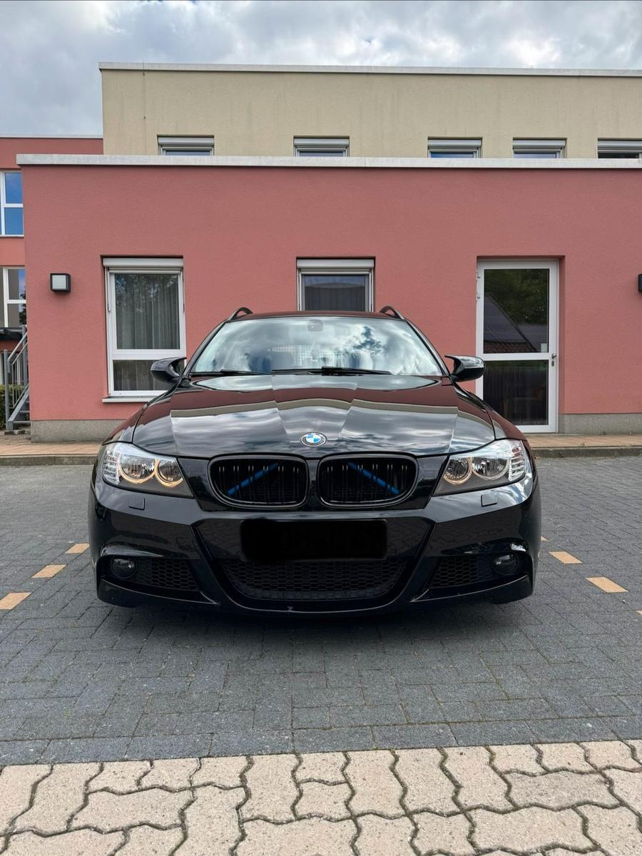 BMW 320, 2009