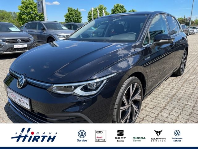 Volkswagen Golf VIII Style 1.5 TSI MATRIX+DiscPro+KeyLess