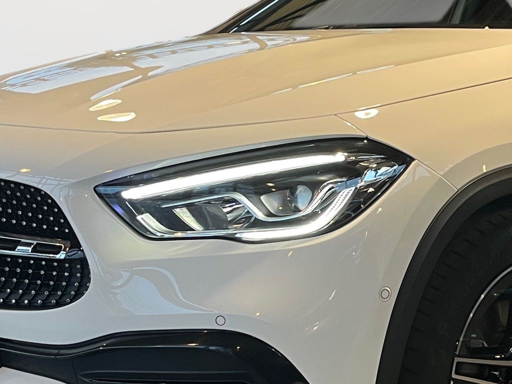 Fahrzeugabbildung Mercedes-Benz GLA 200 AMG AHK Pano Totwi. Sport LED Burm. Navi