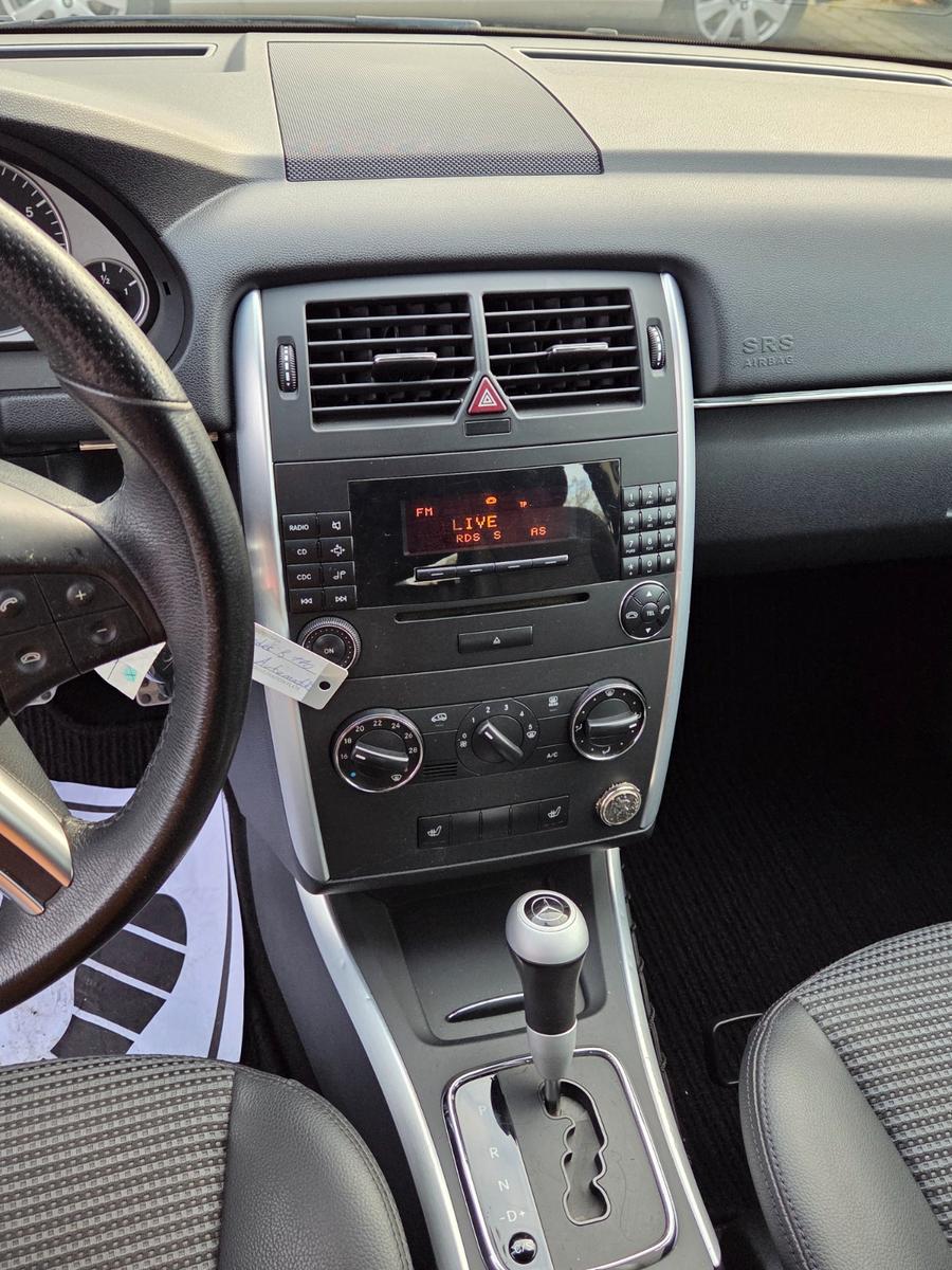 Mercedes-Benz B170 2008 — photo 16