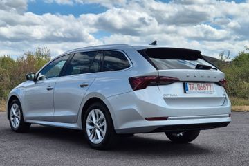 Skoda Octavia - 3