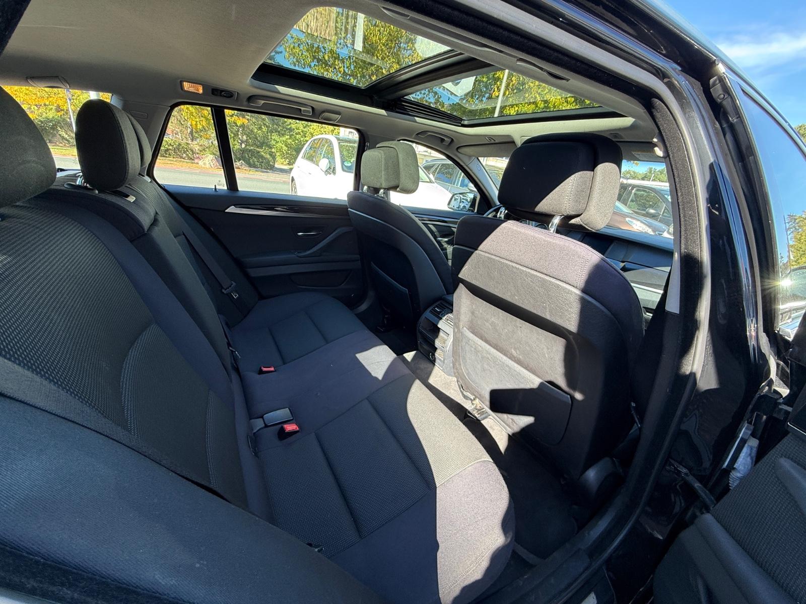 BMW 520 2011 — photo 12