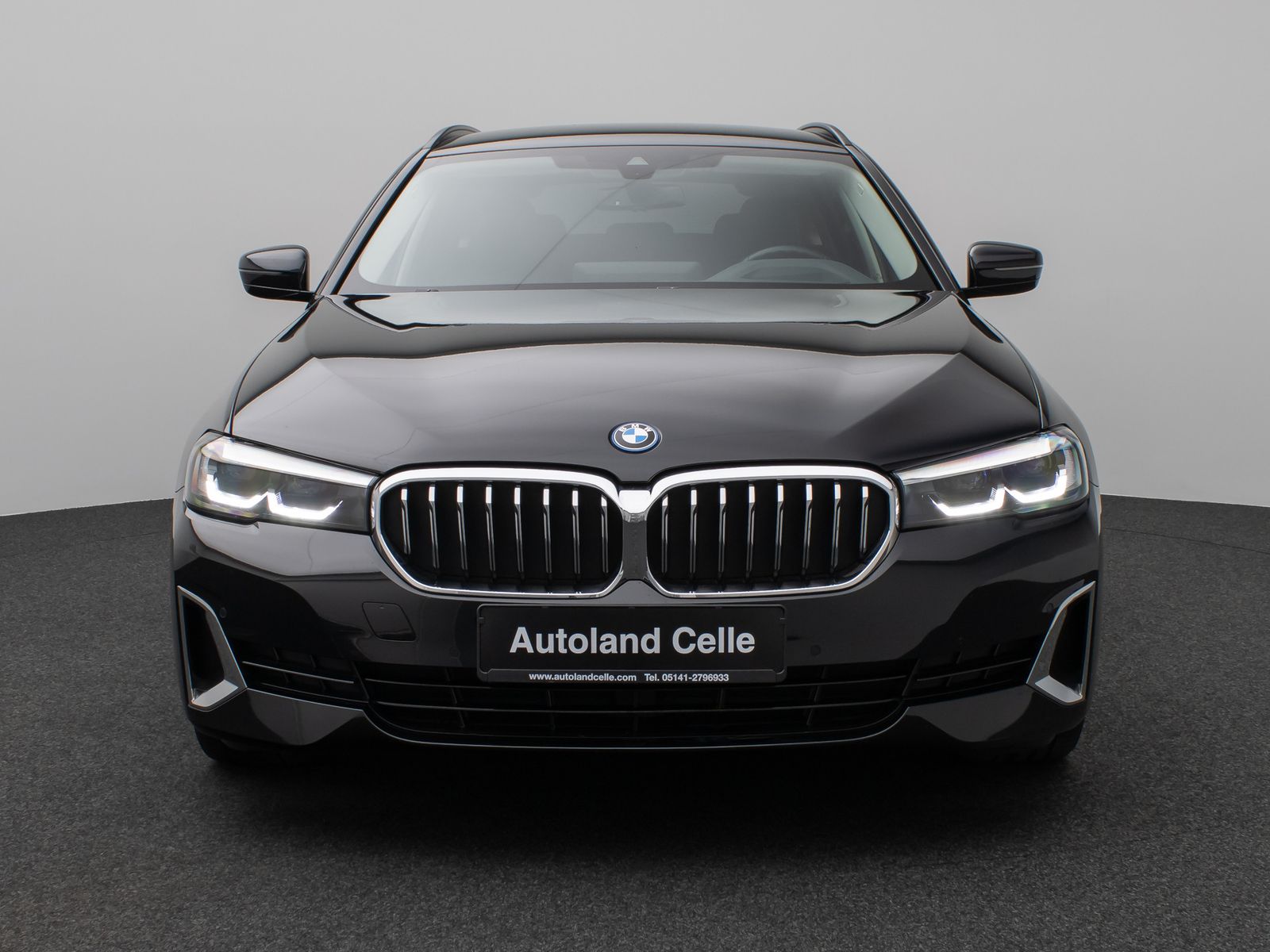 Fahrzeugabbildung BMW 530e xD Luxury Line Kamera HUD DAB HiFi Sport