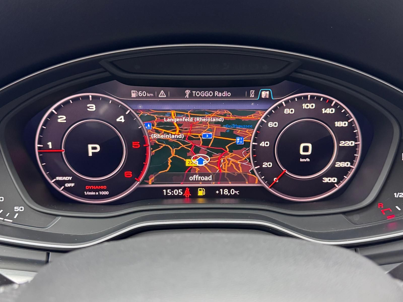 Fahrzeugabbildung Audi 40 TDI S-LINE/QUATTRO/ACC/AHK/VIRUTAL/360°/DAB