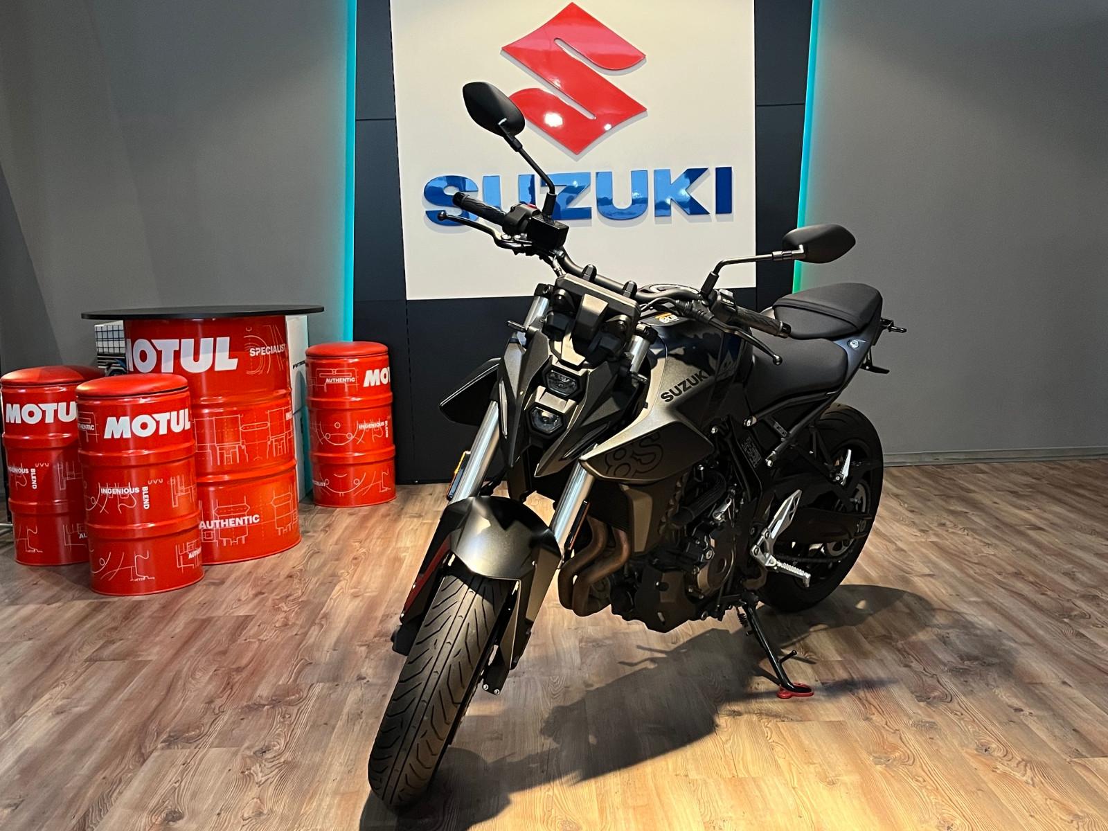 Suzuki GSX-S 800