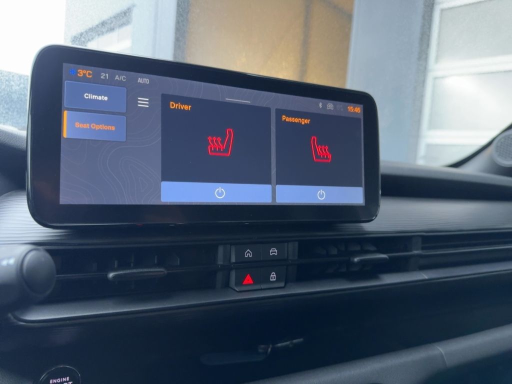 Fahrzeugabbildung Jeep Avenger Altitude Winter Paket