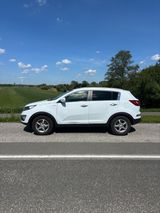 Kia Sportage 2.0 CRDi AWD Vision Automatik Vision - Kia Sportage in Hamburg