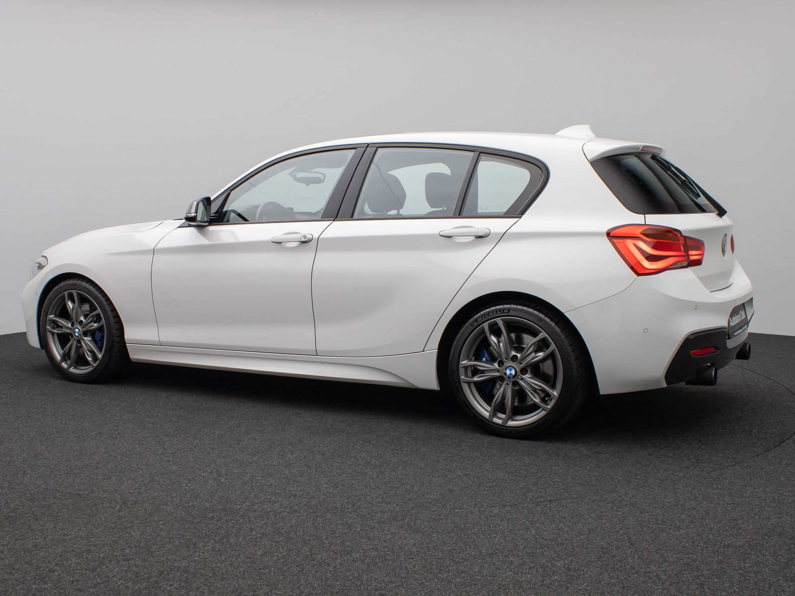 Fahrzeugabbildung BMW M135i xD Parkassist Glasdach H/K NaviPr Komfort