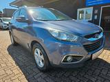 Hyundai ix35 Blue Drive 2WD Navi Kamera SHZ - blaue Hyundai ix35