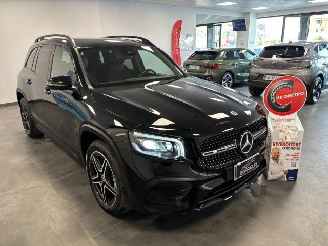 Image of Mercedes-Benz GLB 200