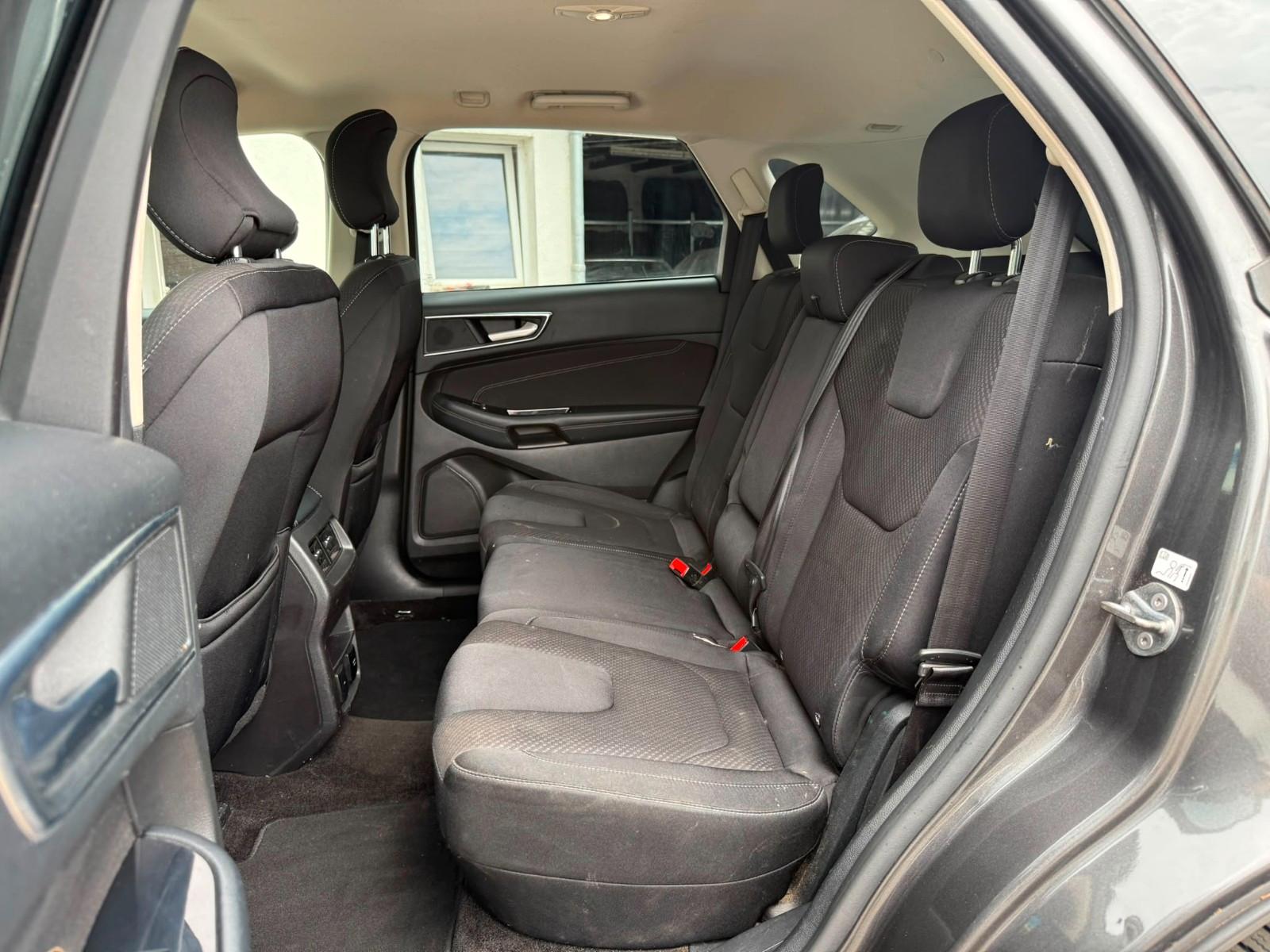 Ford Edge Titanium 4x4*Keyless*8Fach*Navi*Szhz