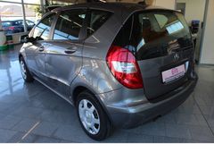Fahrzeugabbildung Mercedes-Benz A 180 CDI 5-türig,HU und AU fällig