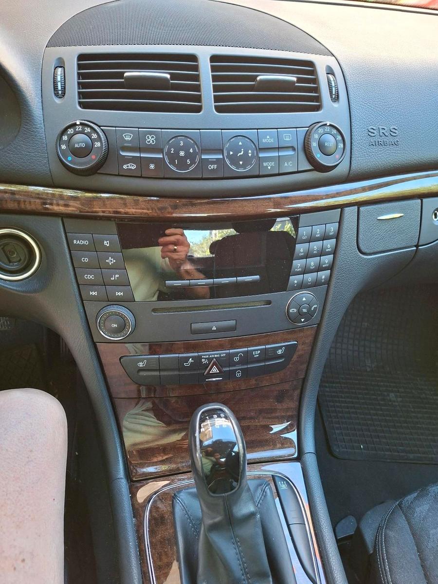 Mercedes-Benz E 220