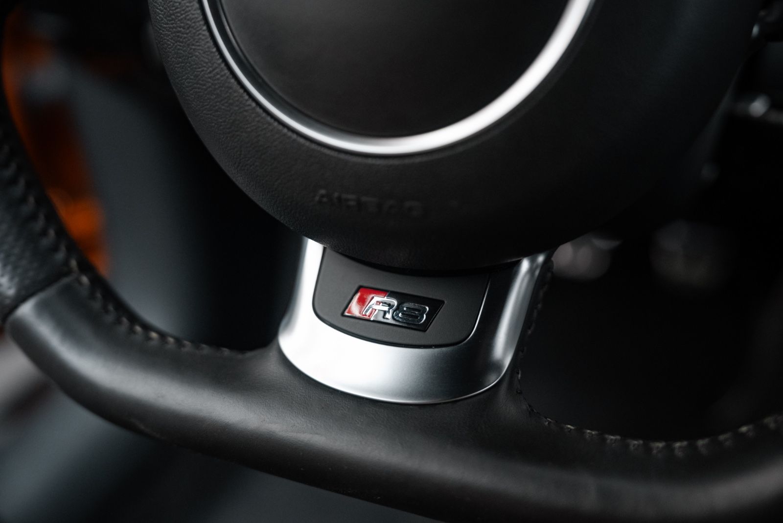 Fahrzeugabbildung Audi R8 Coupé HANDSCHALTUNG/B&O/CAM