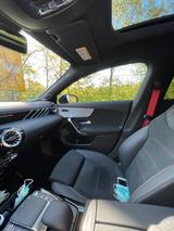 Mercedes-Benz CLA 35 AMG Shooting Brake Mercedes-AMG CLA 3... - schwarze Mercedes-Benz CLA 35 AMG Shooting Brake